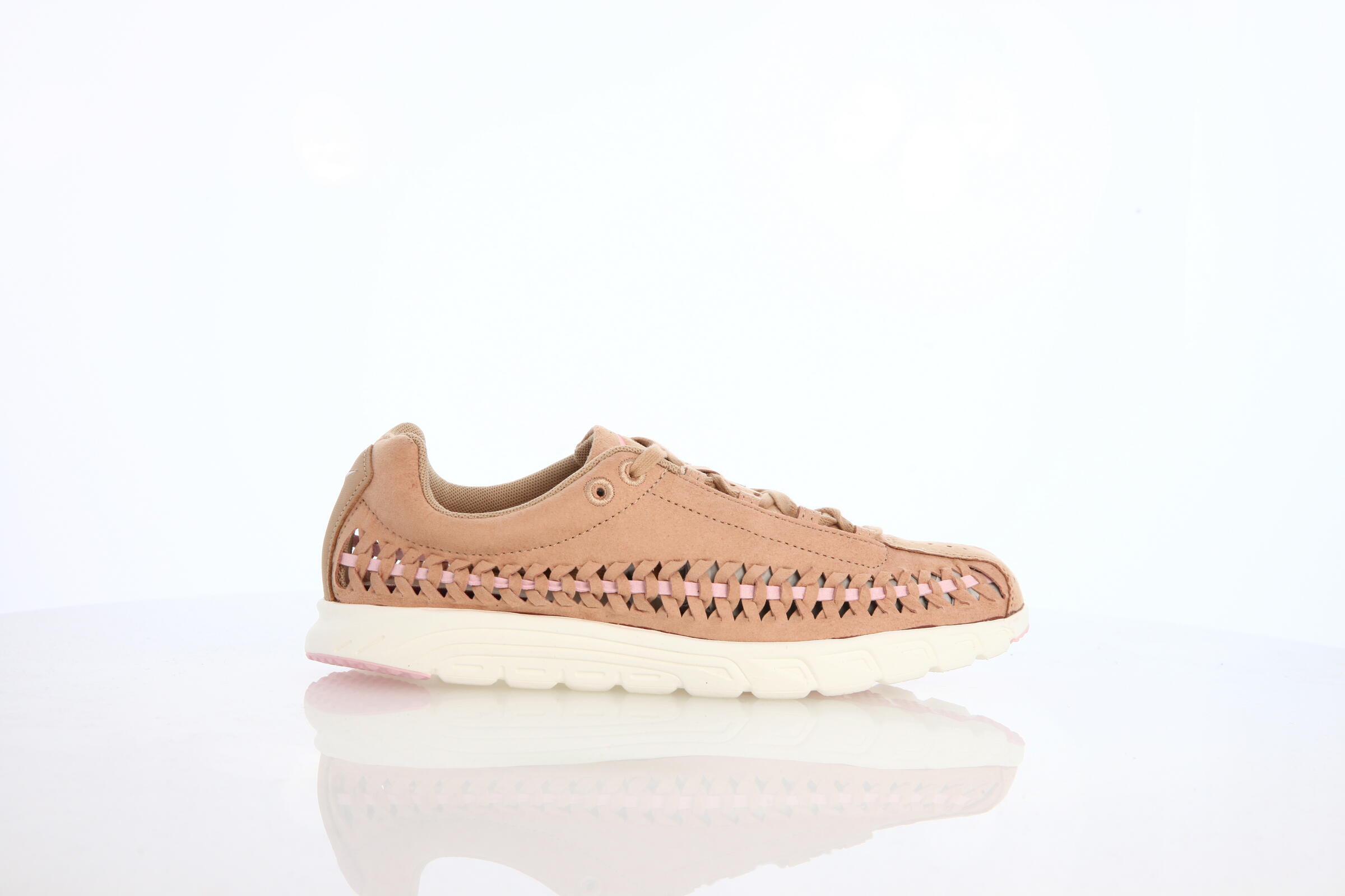 Nike Wmns Mayfly Woven 